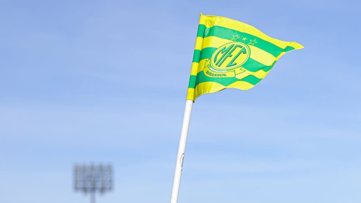 Bandeira do Mirassol (foto: JP Pinheiro/Agência Mirassol)