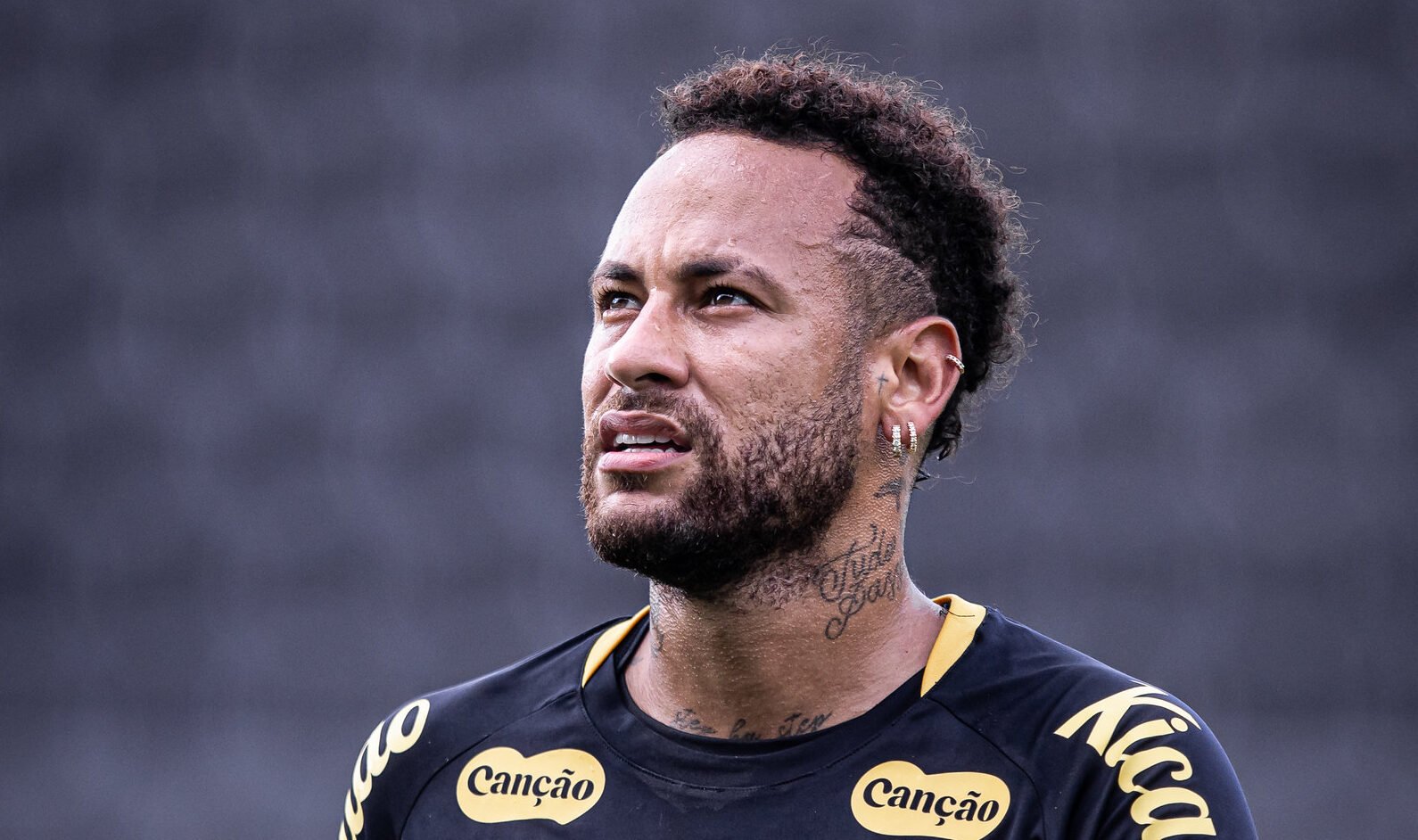 Neymar em treino do Santos na Vila Belmiro (foto: Raul Baretta/Santos)