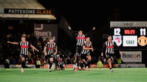 Grimbsy Town fez história ao eliminar o United na Copa da Liga Inglesa - Crédito: 
