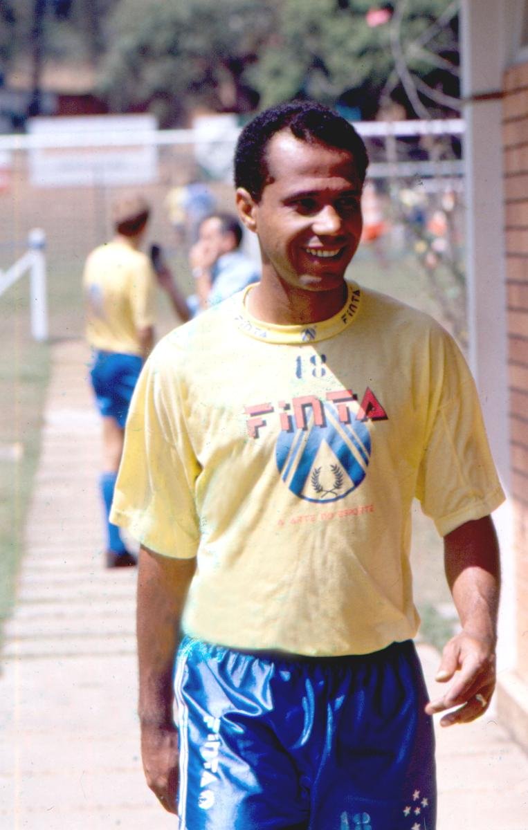 Amigo de Douglas, Luizinho jogou no Cruzeiro de 1992 a 1995 - (foto: Arquivo/Estado de Minas)