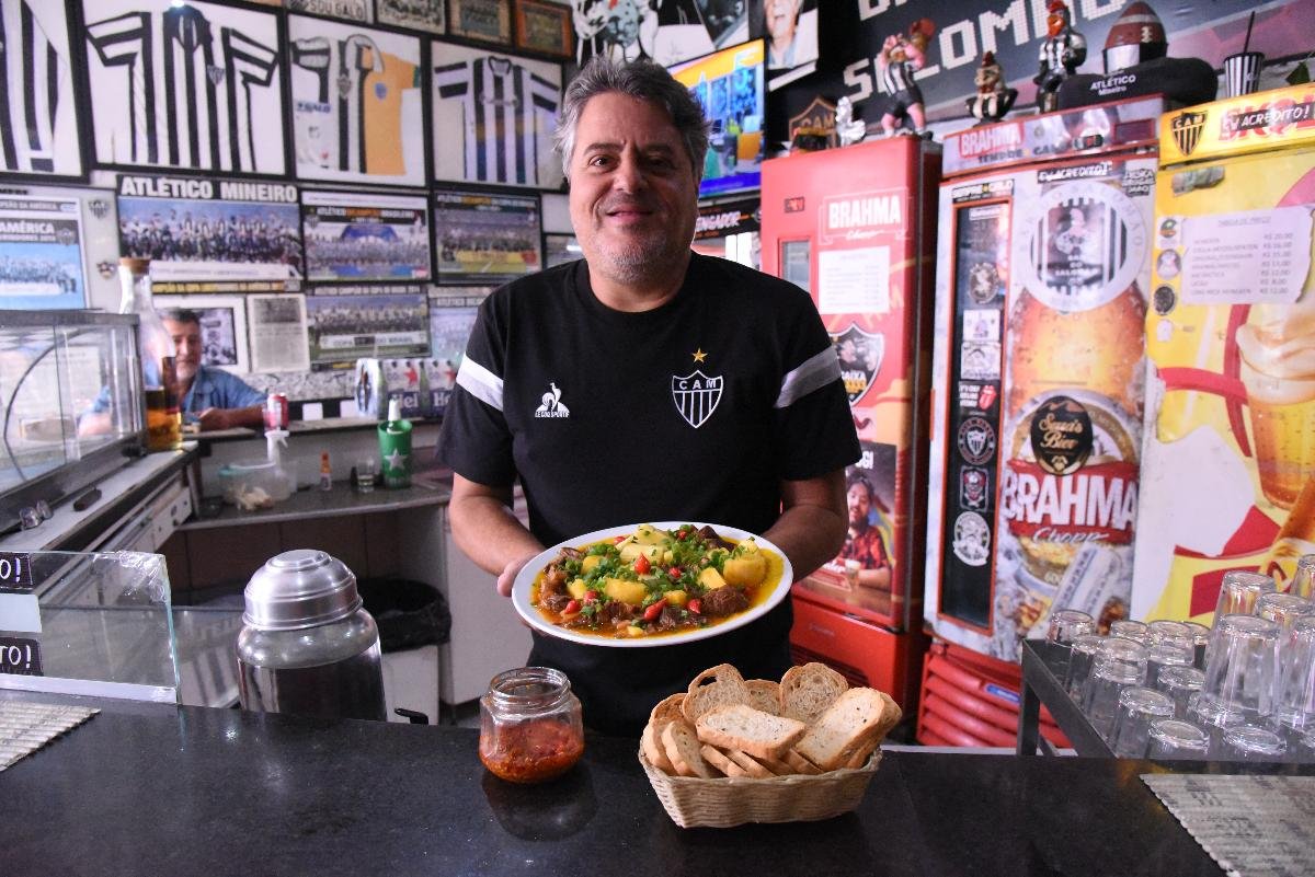Salomão Filho, dono do Bar do Salomão