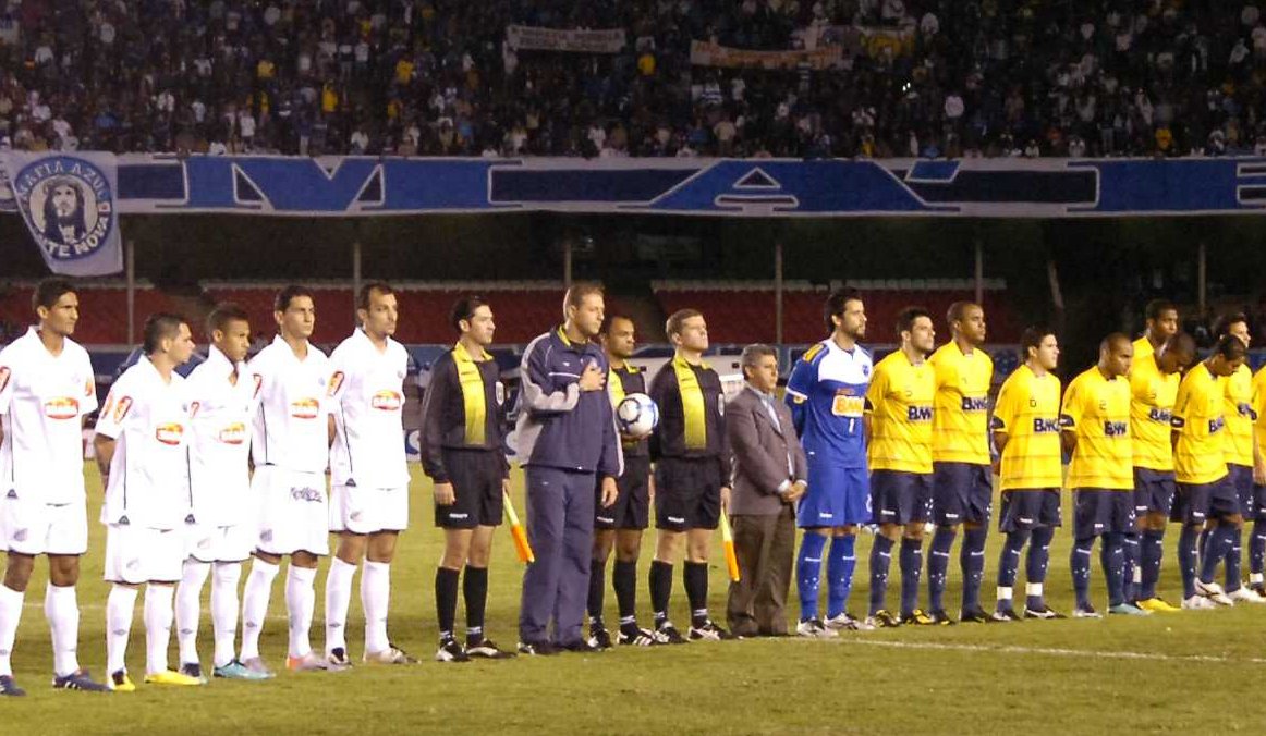 Cruzeiro 0 x 0 Santos, em 2010 (foto: Paulo Filgueiras/EM/DA Press)