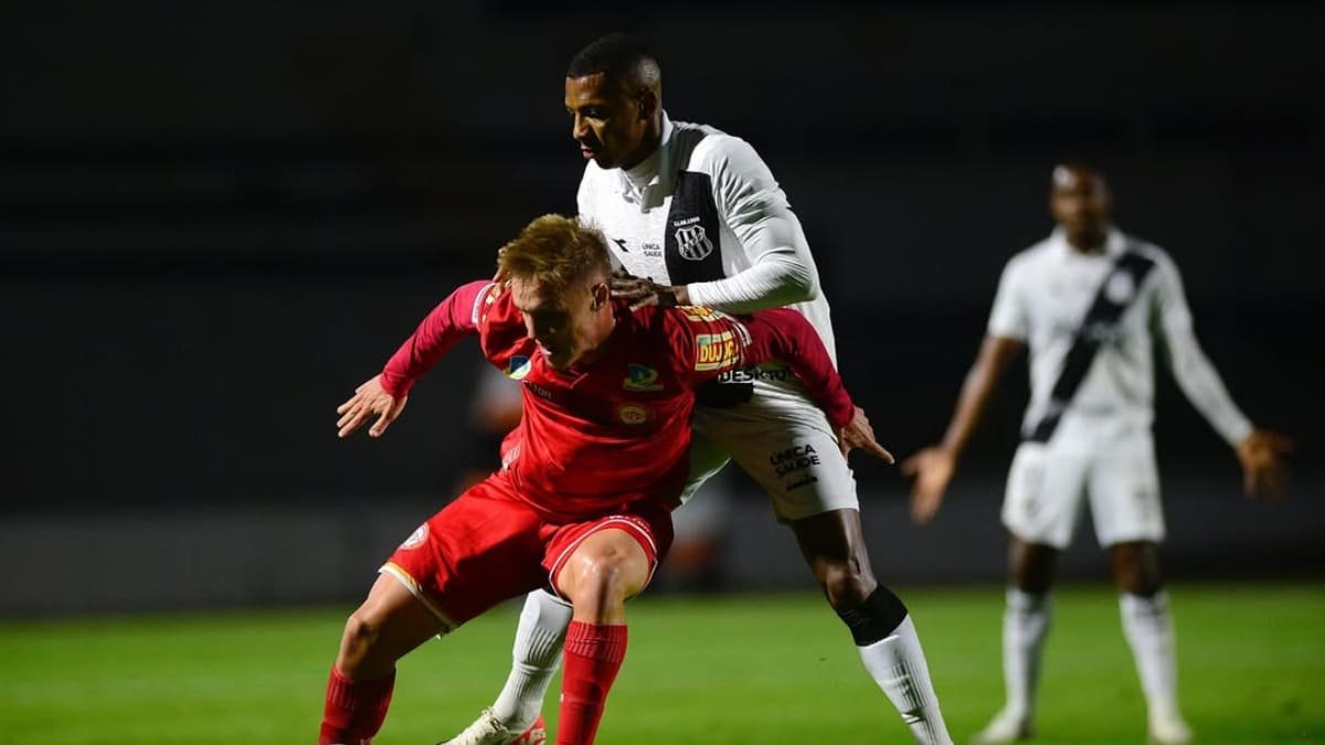 A Ponte Preta está garantida na próxima fase da Série C, ao passo que o Tombense está rebaixado à Série D de 2026 (foto: Marcos Ribolli/PontePress)