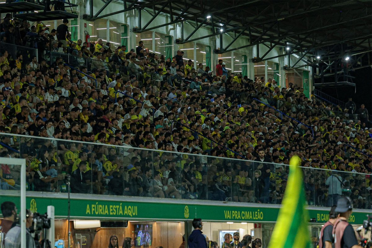 Torcida do Mirassol no Estádio Maião - (foto: JP Pinheiro/Agência Mirassol)