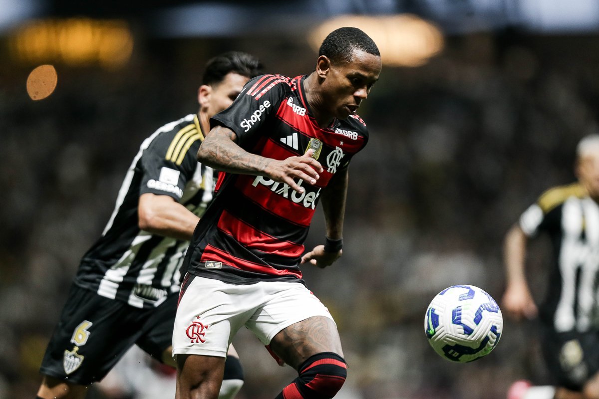 Wallace Yan, atacante do Flamengo, na partida contra o Atlético, na Arena MRV, pela Copa do Brasil (foto: Gilvan de Souza/Flamengo)