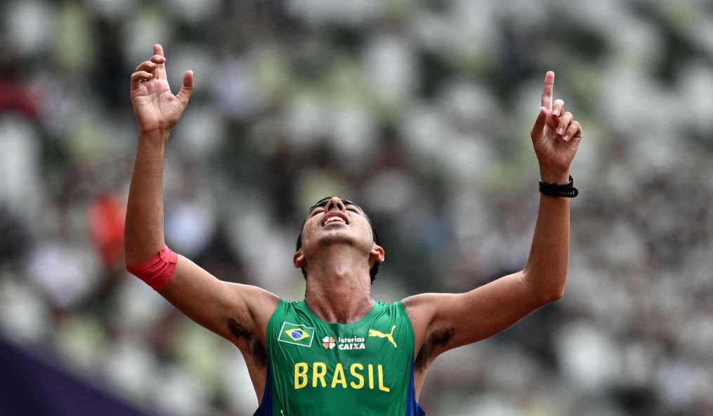 Caio Bonfim, campeão mundial nos 20km da marcha atlética - (foto:  Jewel Samad/AFP)