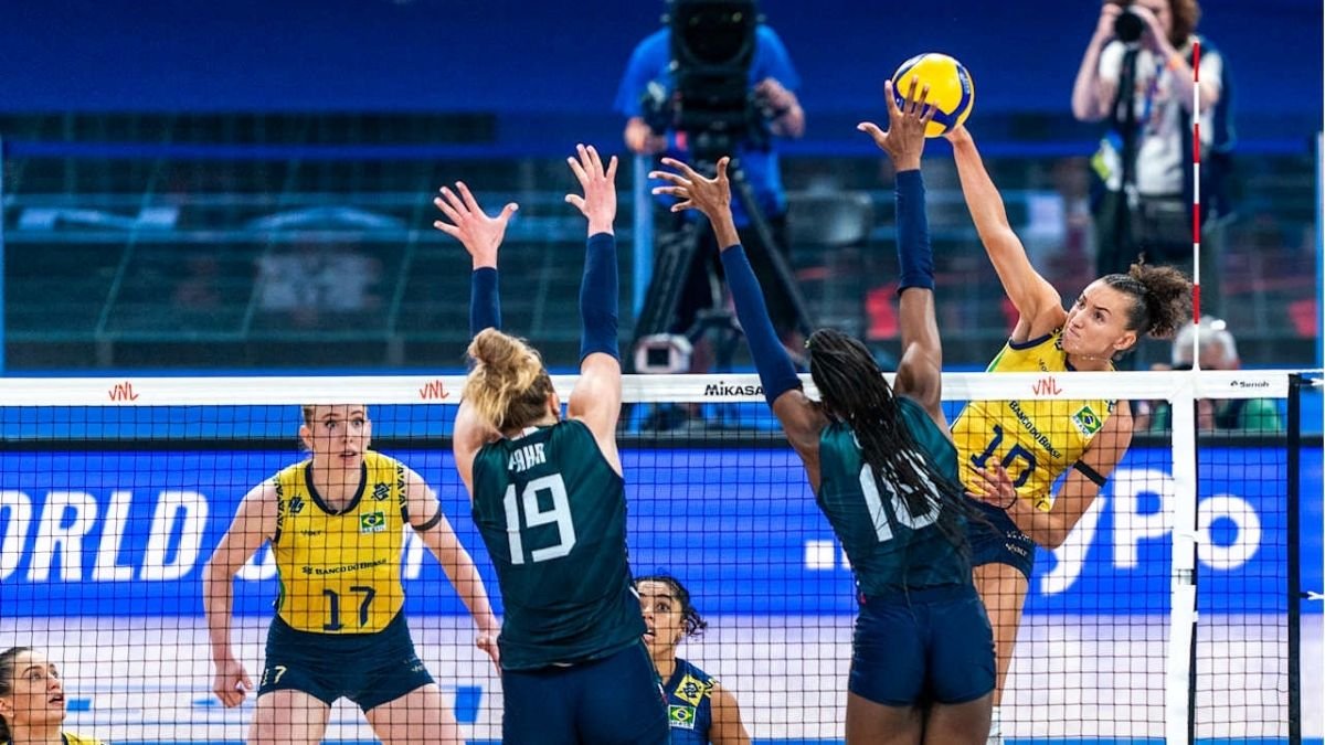 Lance de Brasil x Itália pela VNL (foto: Divulgação/VNL)