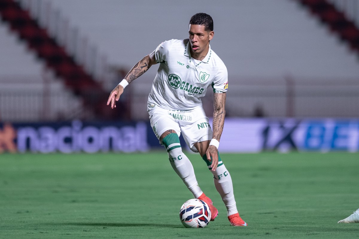 Kauã Diniz marcou golaço para o América, mas o tento foi anulado (foto: alandeyvidfotografo/América)