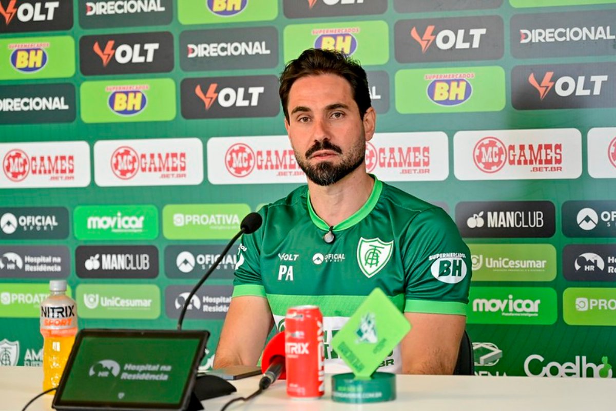 Paulo Assis, diretor do América (foto: Mourão Panda/América)