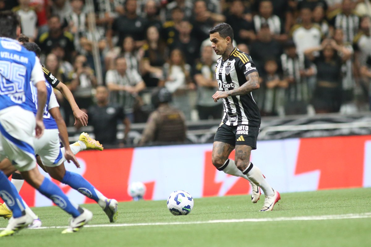 Dudu em campo pelo Atlético contra o Cruzeiro - (foto: Edesio Ferreira/EM/DA Press)
