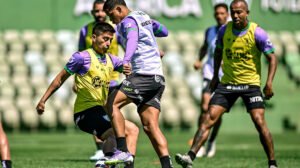 América em treino no CT Lanna Drumond - Crédito: 