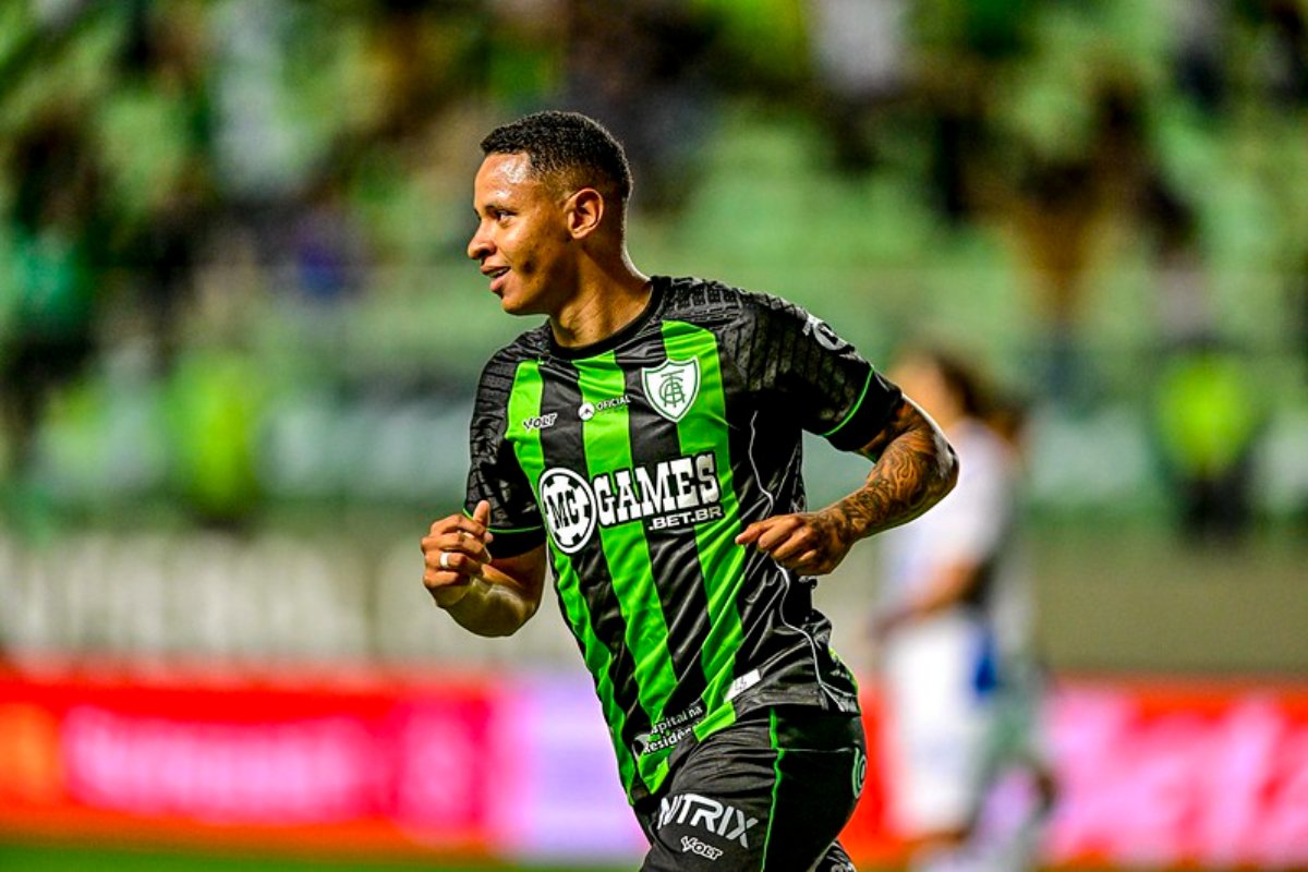 Arthur Sousa, atacante do América (foto: Mourão Panda/América)
