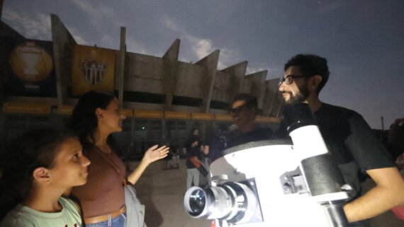 Mineirão foi observatório de eclipse da lua em 2025 (foto: Marcos Vieira /EM/DA. Press)