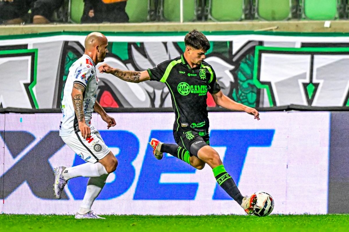 América está na zona de rebaixamento da Série B (foto: Mourão Panda/América)