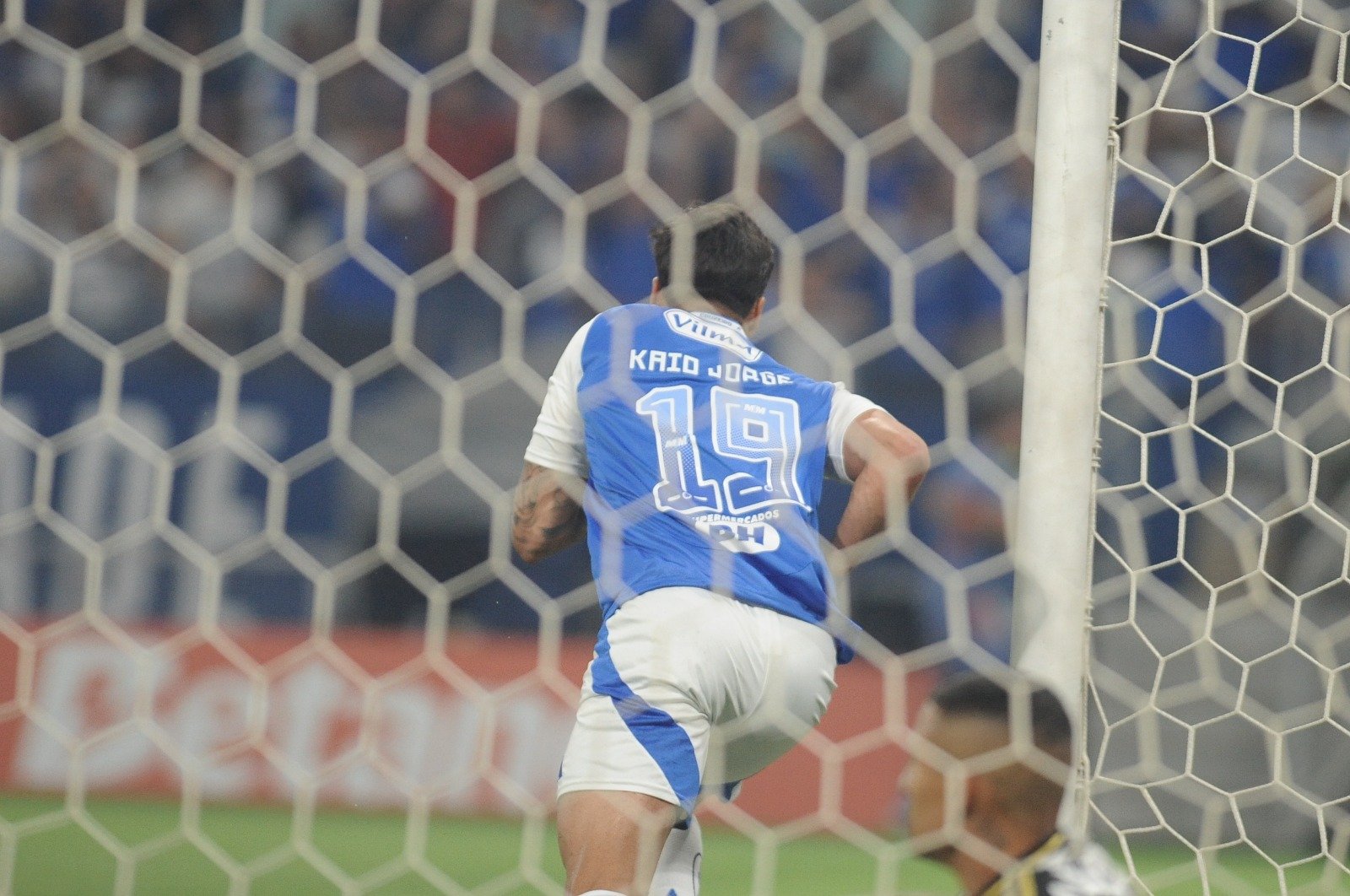 Kaio Jorge celebra gol em Cruzeiro x Atlético (foto: Alexandre Guzanshe/EM D.A Press)