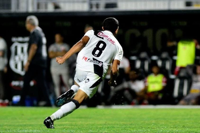 Ponte Preta empatou por 1 a 1 com o Náutico e subiu para a Série B (foto: Divulgação/Ponte Preta)