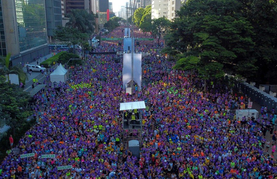 Corrida Internacional de São Silvestre (foto: Miguel SCHINCARIOL / AFP)