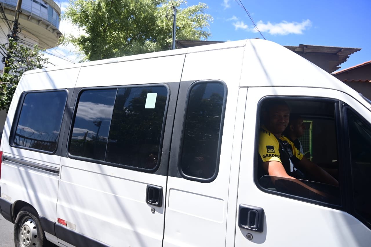 Sampaoli não conversou com a imprensa no Aeroporto da Pampulha - (foto: Leandro Couri/EM/D.A. Press)