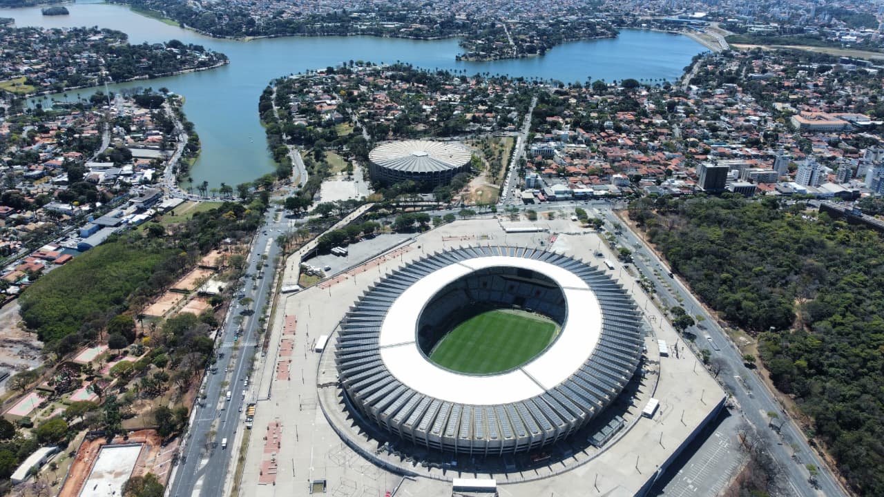 Vista aérea do Mineirão - (foto: Leandro Couri/EM/D.A Press)