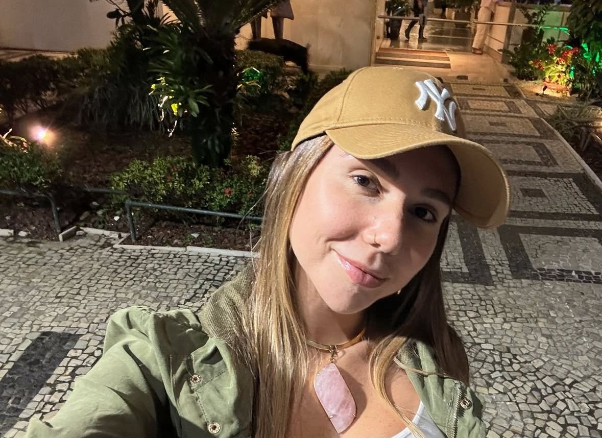 Filha de Renato Gaúcho pousa para selfie (foto: Divulgação/Carolina Portaluppi)