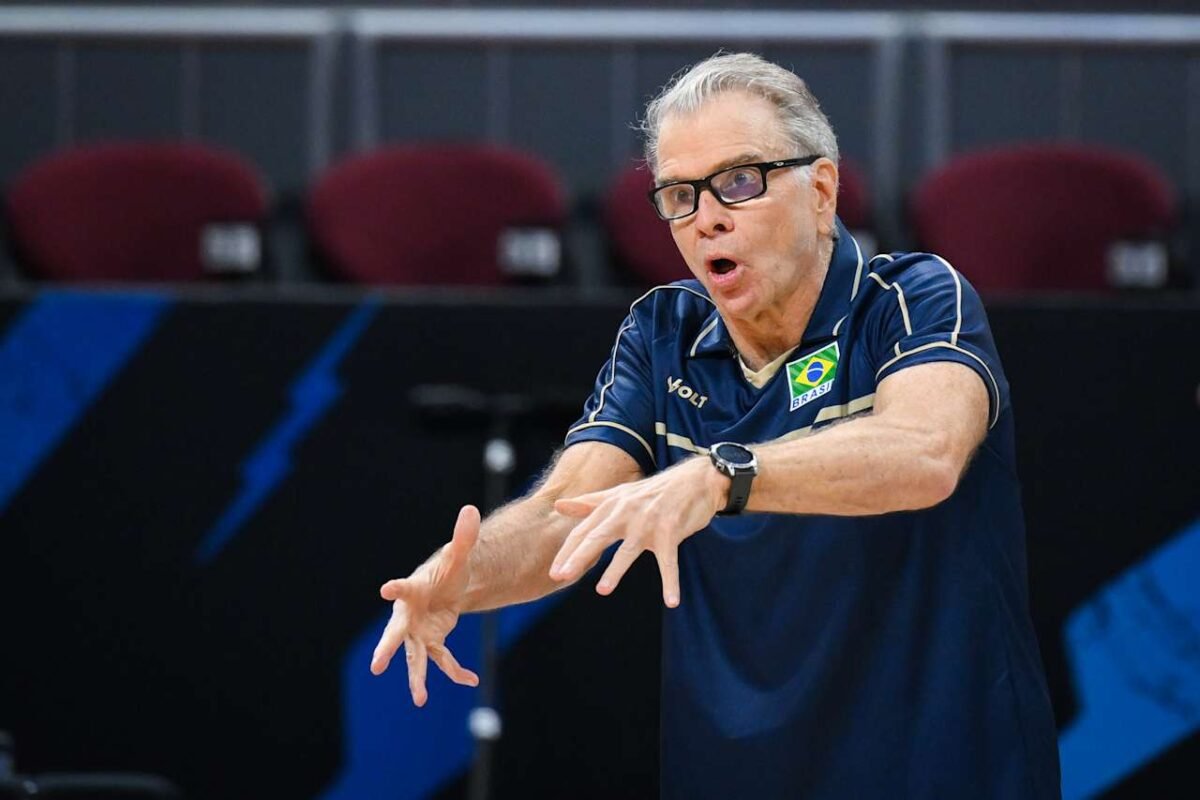 Bernardinho, técnico da Seleção Brasileira Masculina de Vôlei (foto: Divulgação/FIVB)