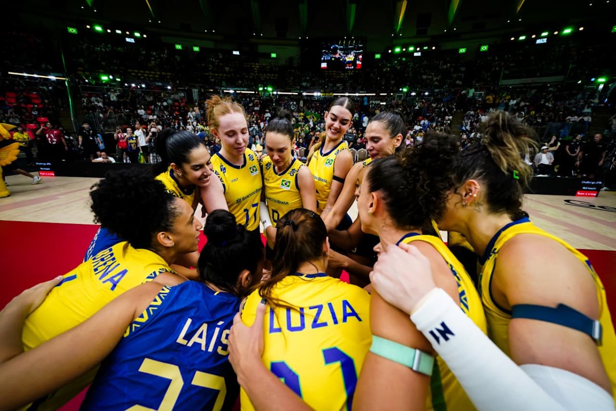 Brasil encerrou temporada de seleções de 2025 com o bronze no Mundial Feminino de Vôlei (foto: Divulgação/FIVB)