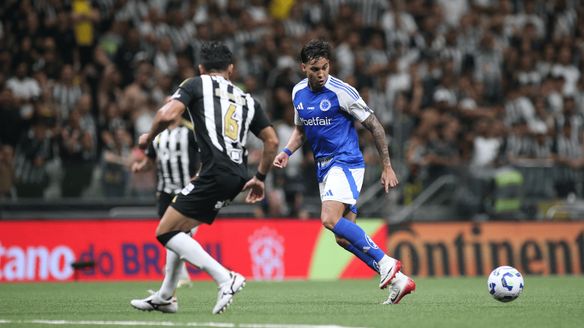 Jogadores de Cruzeiro e Atlético pela ida das quartas de final da Copa do Brasil (foto: Edesio Ferreira/EM/DA Press)