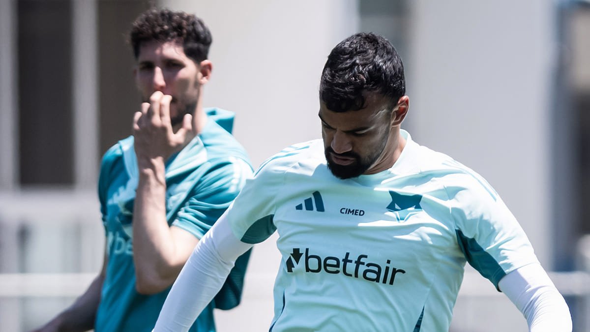 O zagueiro Fabrício Bruno é um dos sete jogadores do Cruzeiro pendurados (foto: Gustavo Aleixo/Cruzeiro)