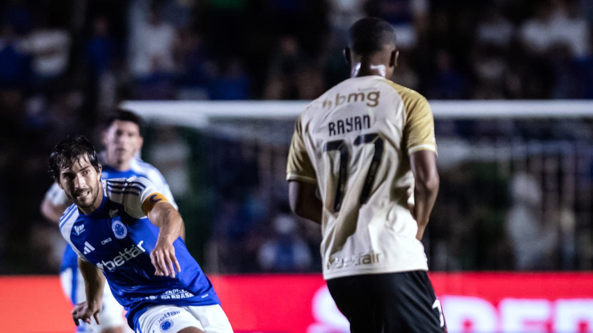 Vasco e Cruzeiro se enfrentam pela 25ª rodada do Brasileiro (foto: Gustavo Aleixo/Cruzeiro)