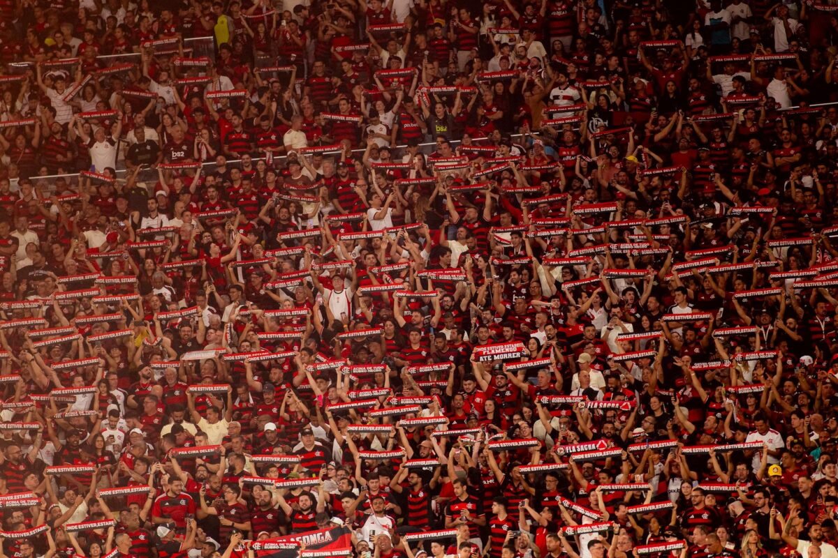 Flamengo lotou Maracanã contra Estudiantes (foto: Adriano Fontes/Flamengo)