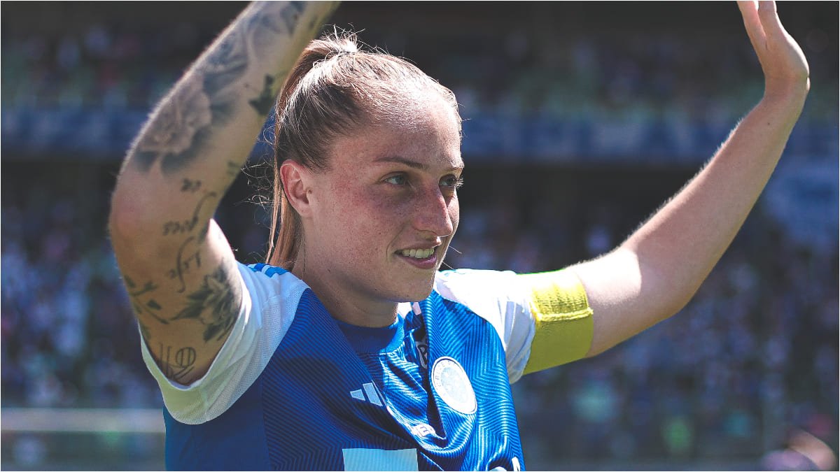 Isa Haas, zagueira do Cruzeiro, em confronto com o Corinthians, pela final do Brasileiro Feminino (foto: Gustavo Martins/Cruzeiro)