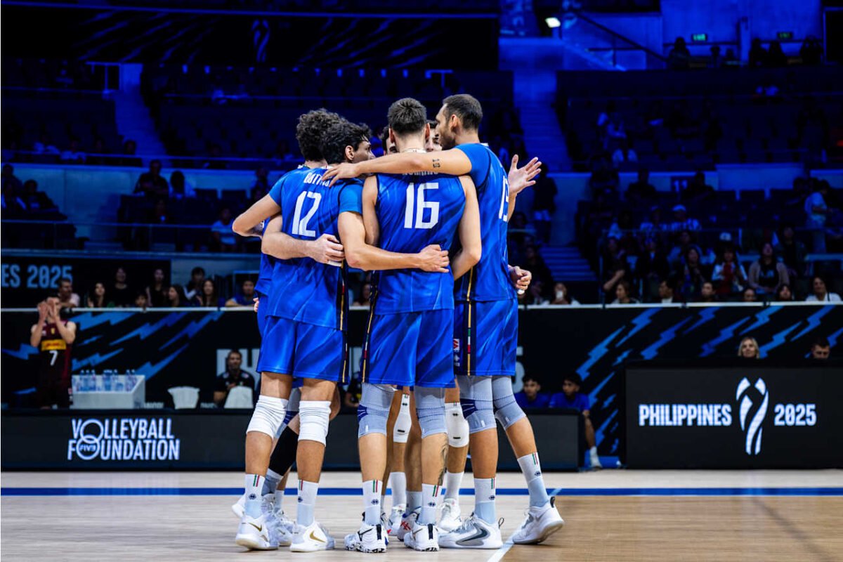 Itália comemora ponto no Mundial Masculino de Vôlei (foto: Divulgação/FIVB)