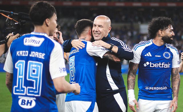 Kaio Jorge, Matheus Henrique, Leonardo Jardim e Gabigol (foto: Gustavo Martins/ Cruzeiro)