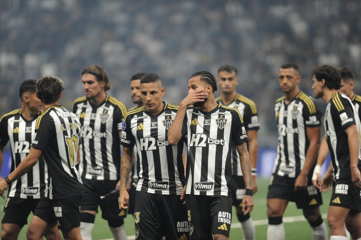Jogadores do Atlético reunidos antes de jogo contra o Bolívar na Arena MRV (foto: Alexandre Guzanshe/EM/DA.Press)