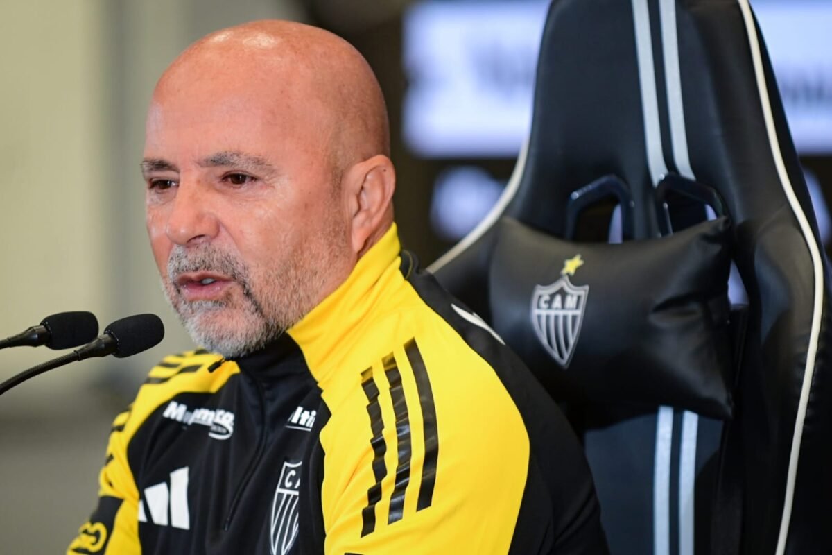 Jorge Sampaoli em entrevista de apresentação como novo técnico do Atlético (foto: Leandro Couri/EM/D.A Press)