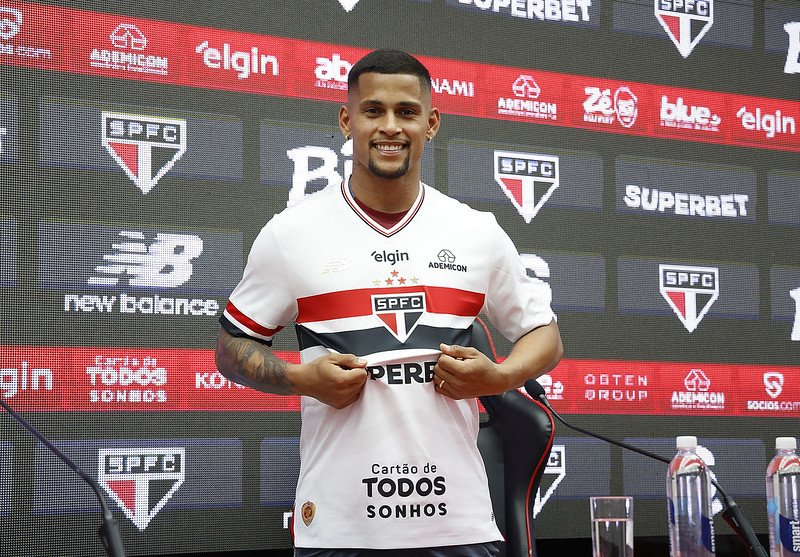 Mailton apresentado pelo São Paulo (foto: Rubens Chiri/São Paulo)