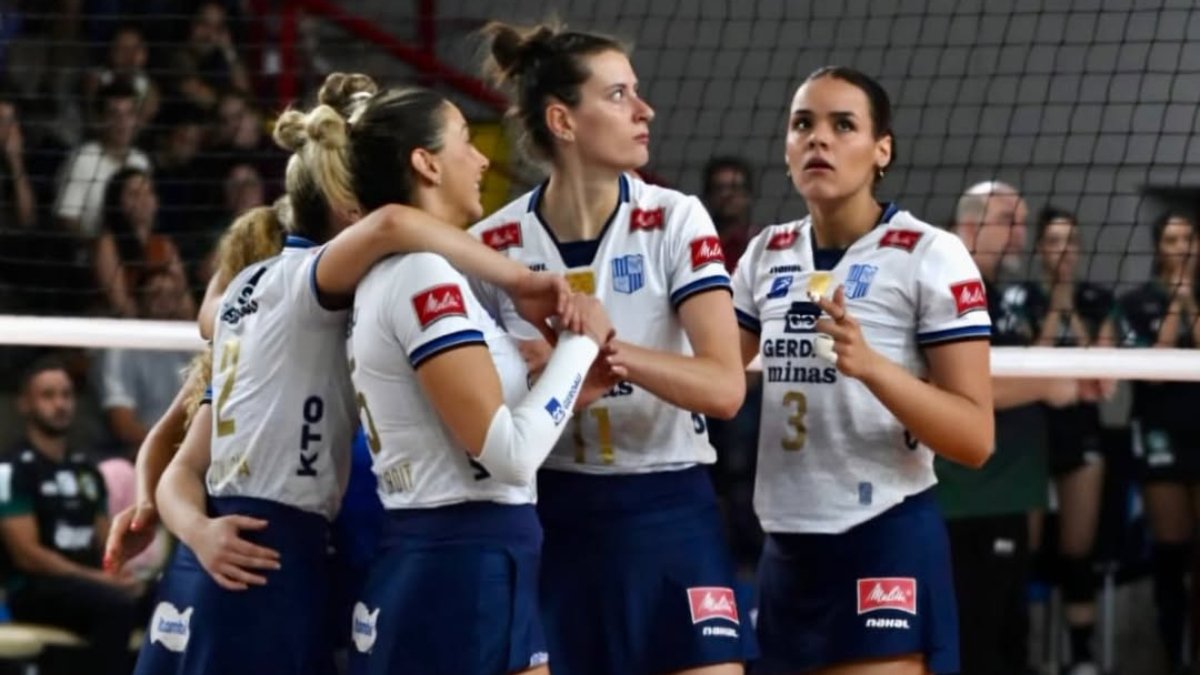 Minas comemora ponto na Copa Brasília de Vôlei (foto: Lucas Fotos/Guerreiro Fotografia)