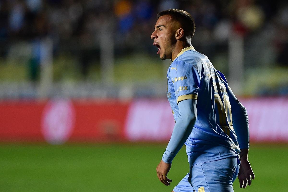 Robson Matheus comemora o gol contra o Atlético (foto: Jorge Bernal/AFP)