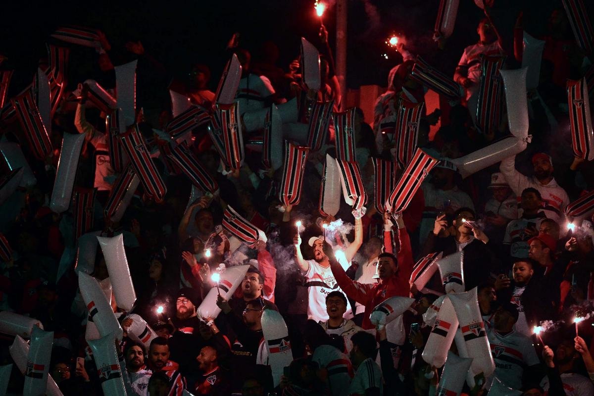 Torcida do São Paulo no Morumbi (foto: Nelson ALMEIDA / AFP)