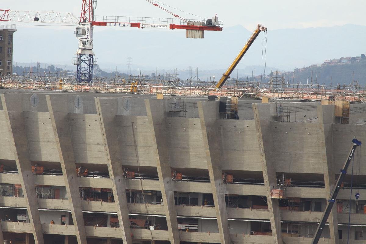 Mineirão ficou fechado durante dois anos e meio, entre 2010 e 2012, para obras de modernização visando à Copa do Mundo de 2014