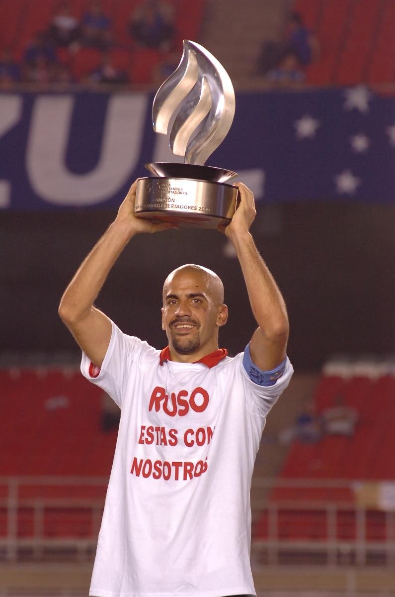 Verón foi o grande nome do Estudiantes na final da Libertadores de 2009 contra o Cruzeiro