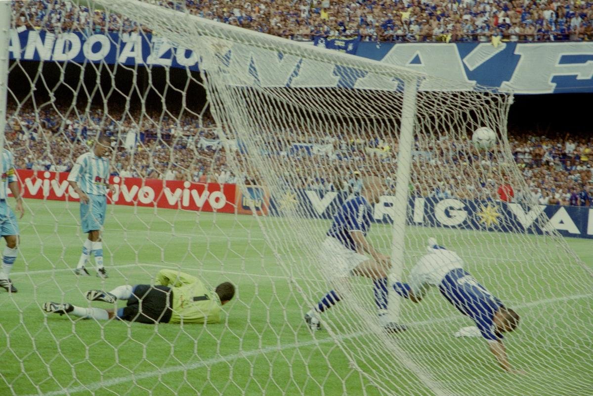 Cruzeiro x Paysandu 2003