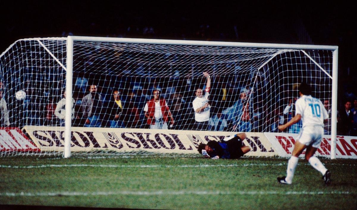Vitória por 2 a 1 sobre o Grêmio deu ao Cruzeiro o título da Copa do Brasil de 1993