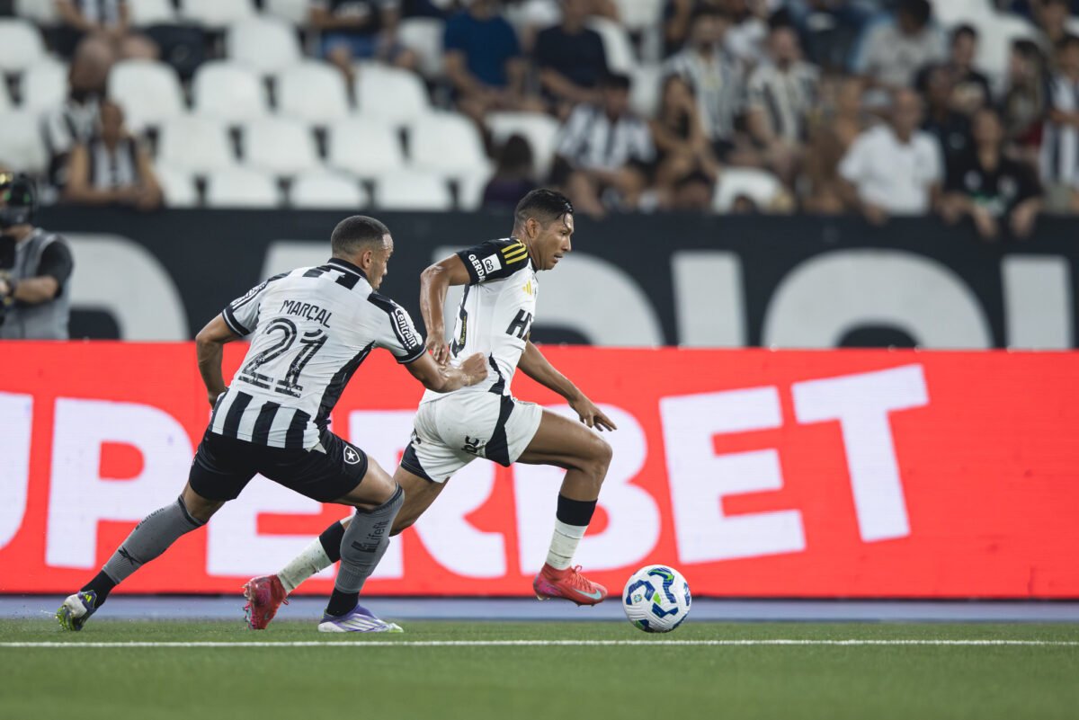 Rony em ação durante Atlético x Botafogo (foto: Pedro Souza / Atlético)