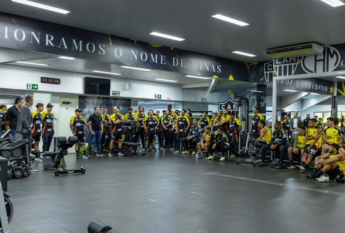 Sampaoli se reuniu com atletas e staff do Atlético na Cidade do Galo (3/9) (foto: Divulgação/Atlético)