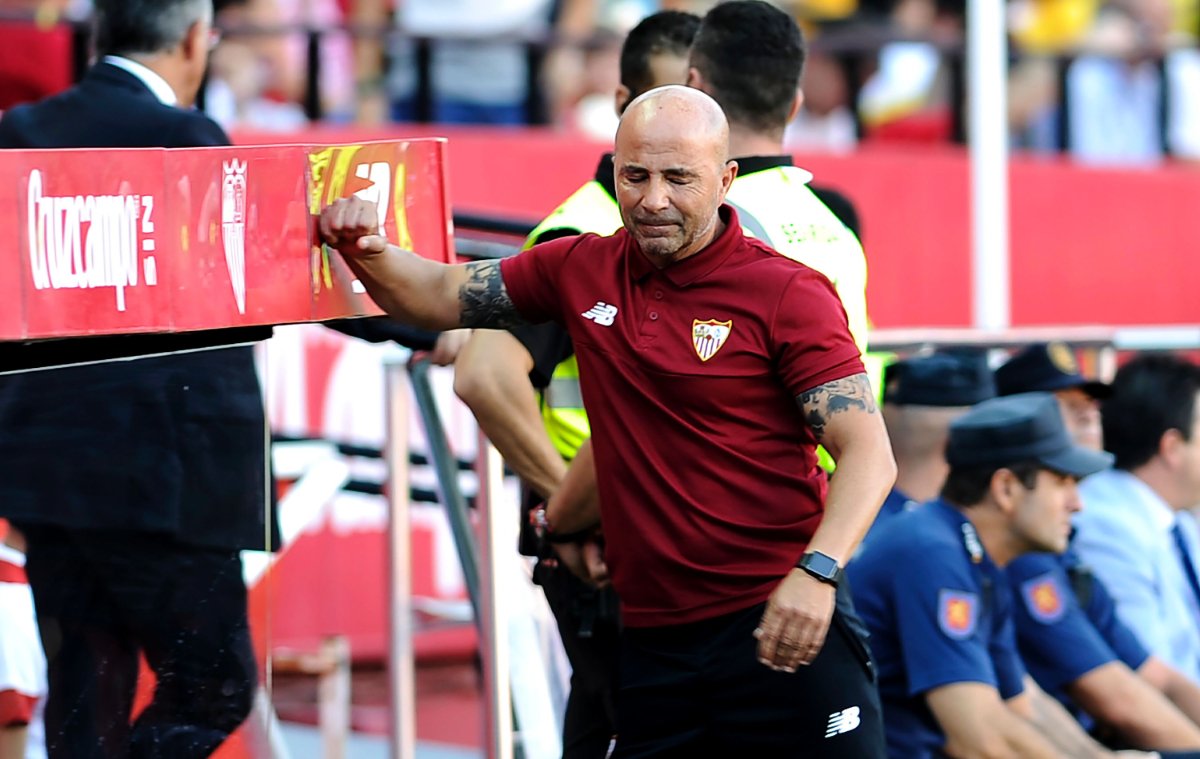 Sampaoli no comando do Sevilla em 2016 - (foto: Cristina Quicler/AFP)