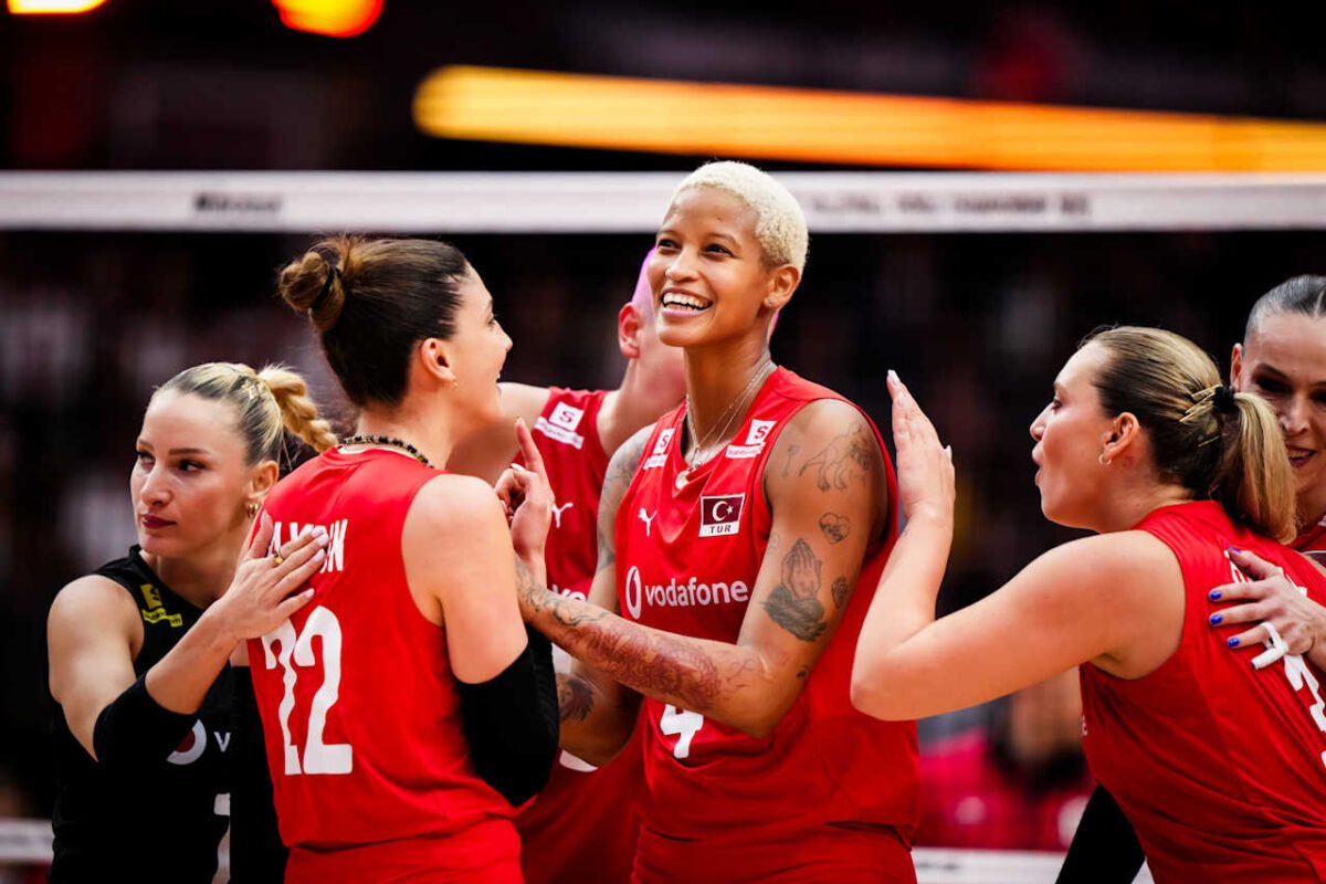 Turquia de Vargas está na final do Mundial Feminino de Vôlei (foto: Divulgação/FIVB)