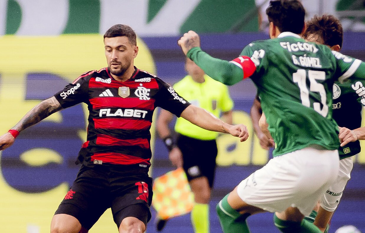 Flamengo venceu Palmeiras por 2 a 0 no turno do Brasileirão (foto: Adriano Fontes/Flamengo)