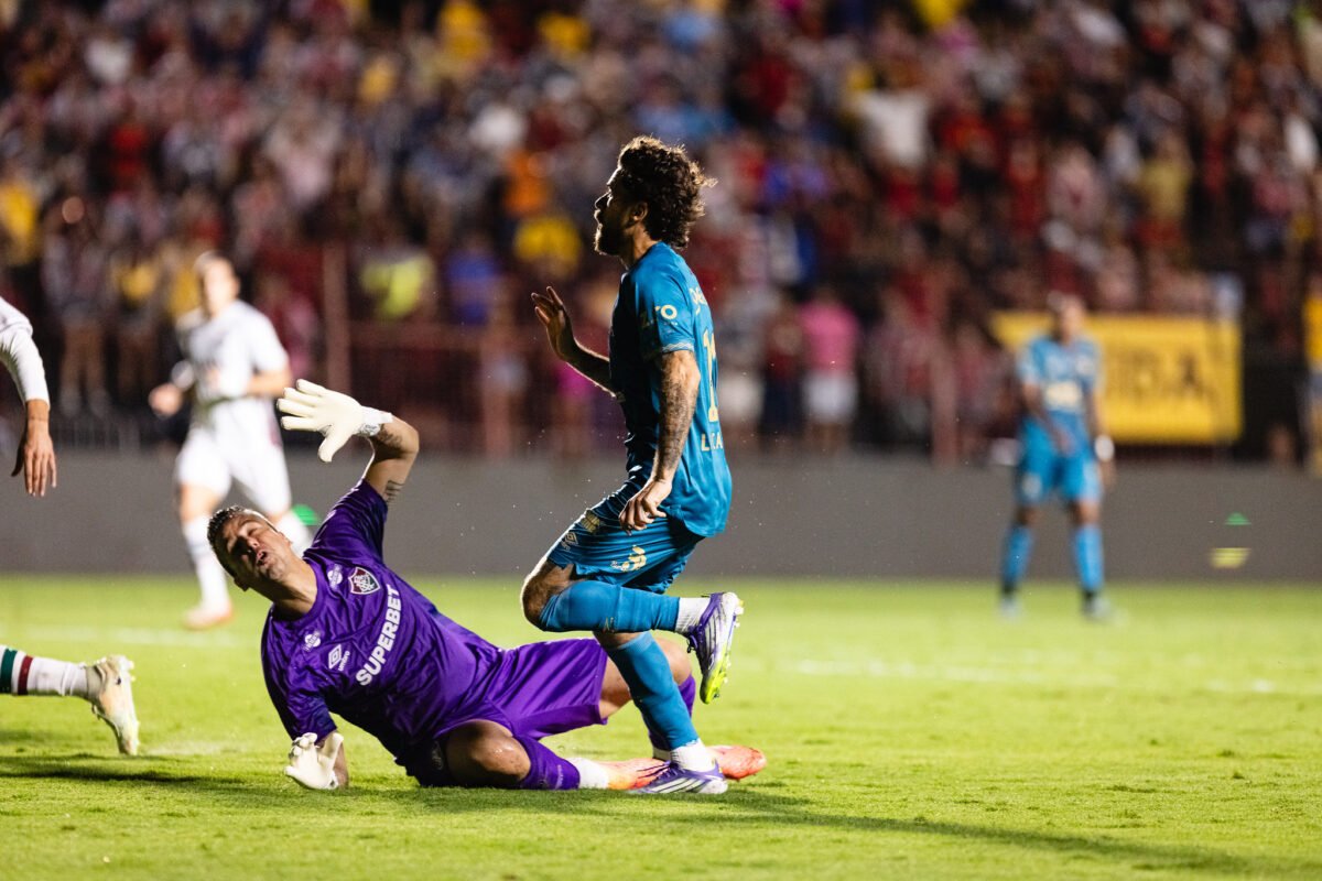 Sport buscou empate com o Fluminense (foto: Paulo Paiva / Sport Recife)