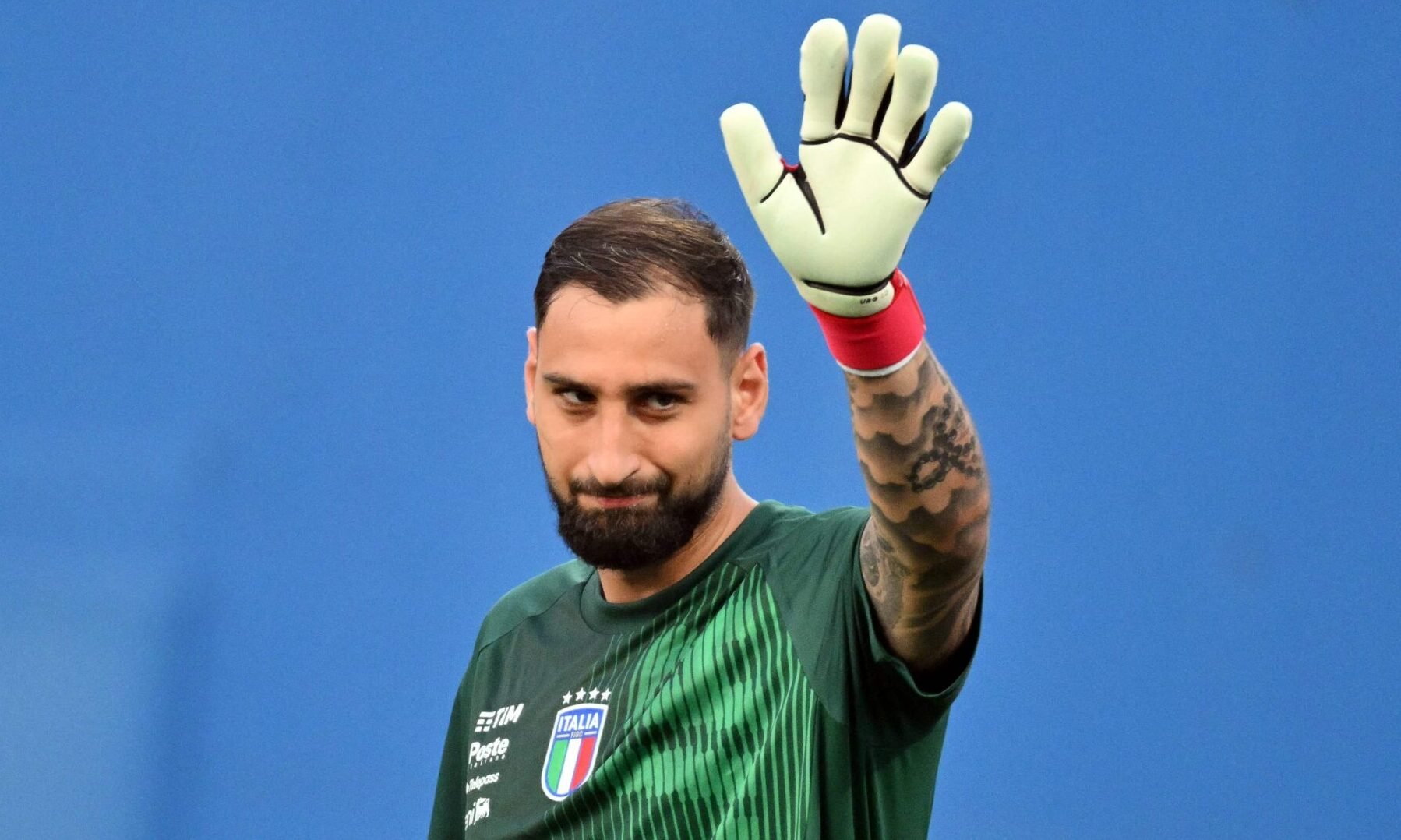 Donnarumma com a camisa da Seleção Italiana (foto: Alberto Pizzoli/AFP)